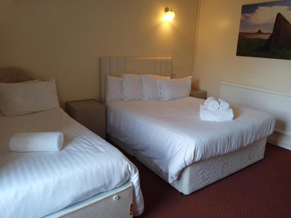 בלפורד Blue Bell Hotel מראה חיצוני תמונה
